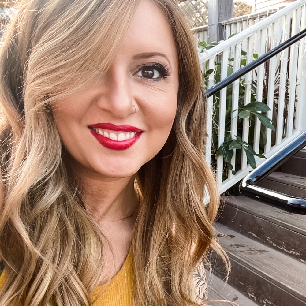 Meet your Posher, Stephanie
